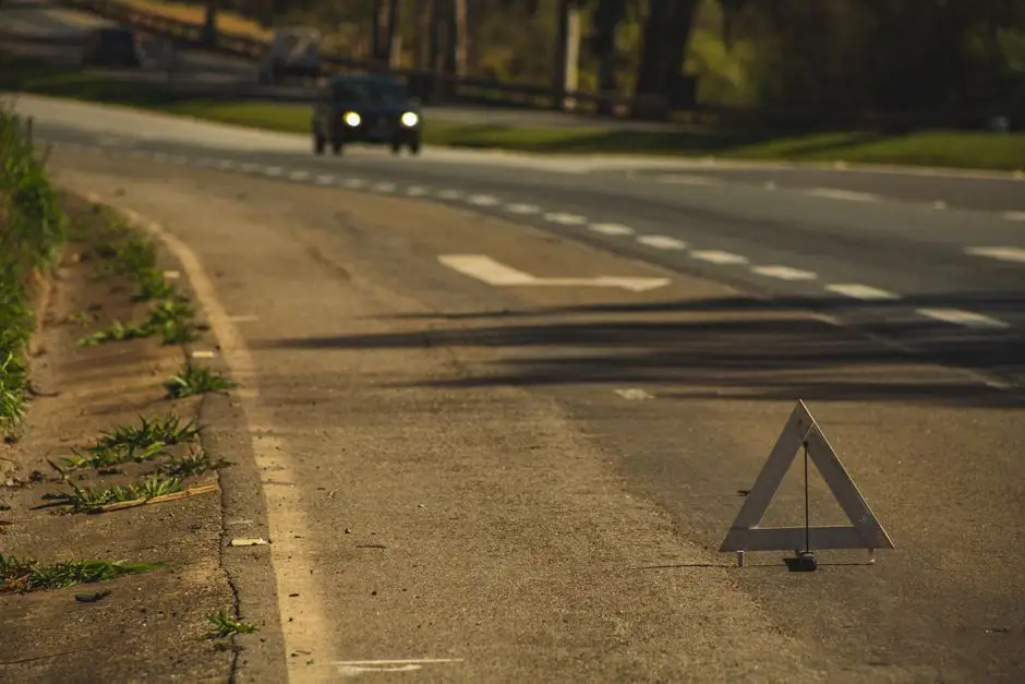Trójkąt ostrzegawczy – mały element, wielkie znaczenie dla bezpieczeństwa