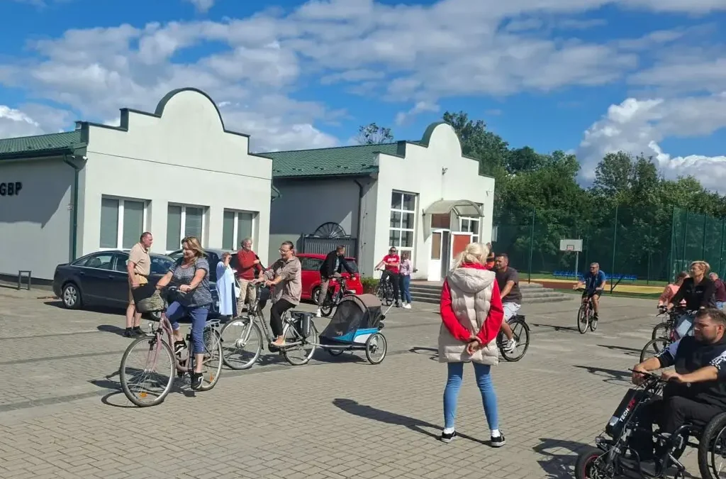 Rajd Rowerowy w Łyszkowicach za nami – sportowa niedziela z olimpijczykami
