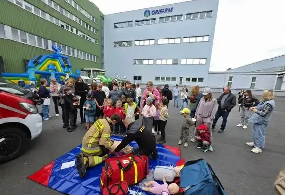 Piknik Rodzinny w Łyszkowicach: pokaz pierwszej pomocy dla najmłodszych