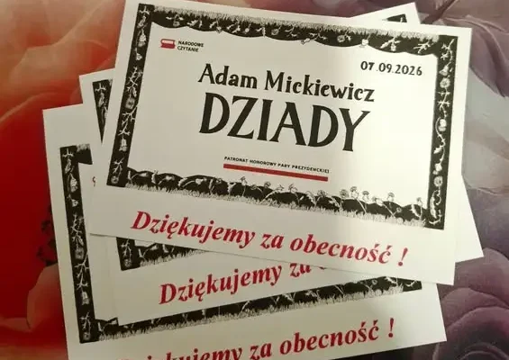 Narodowe Czytanie „Dziadów” w Kiernozi – seniorzy zachwycili publiczność