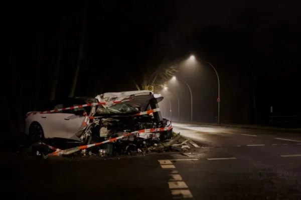 Śmiertelne potrącenie pieszych w Kalenicach. Nie żyje 36-latek