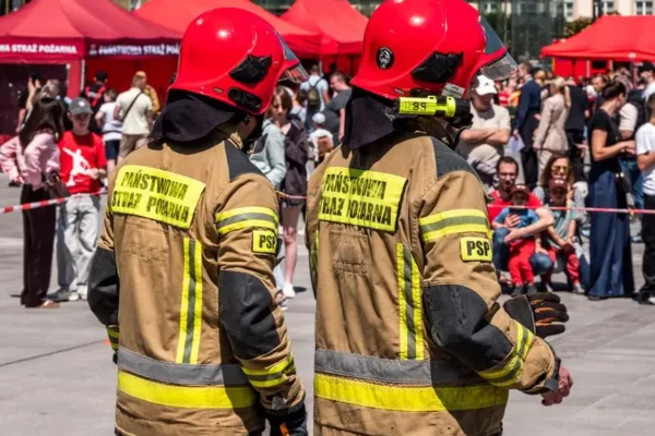 Kiernozia uczciła 87. rocznicę wybuchu II wojny światowej i zorganizowała I Piknik Mundurowy